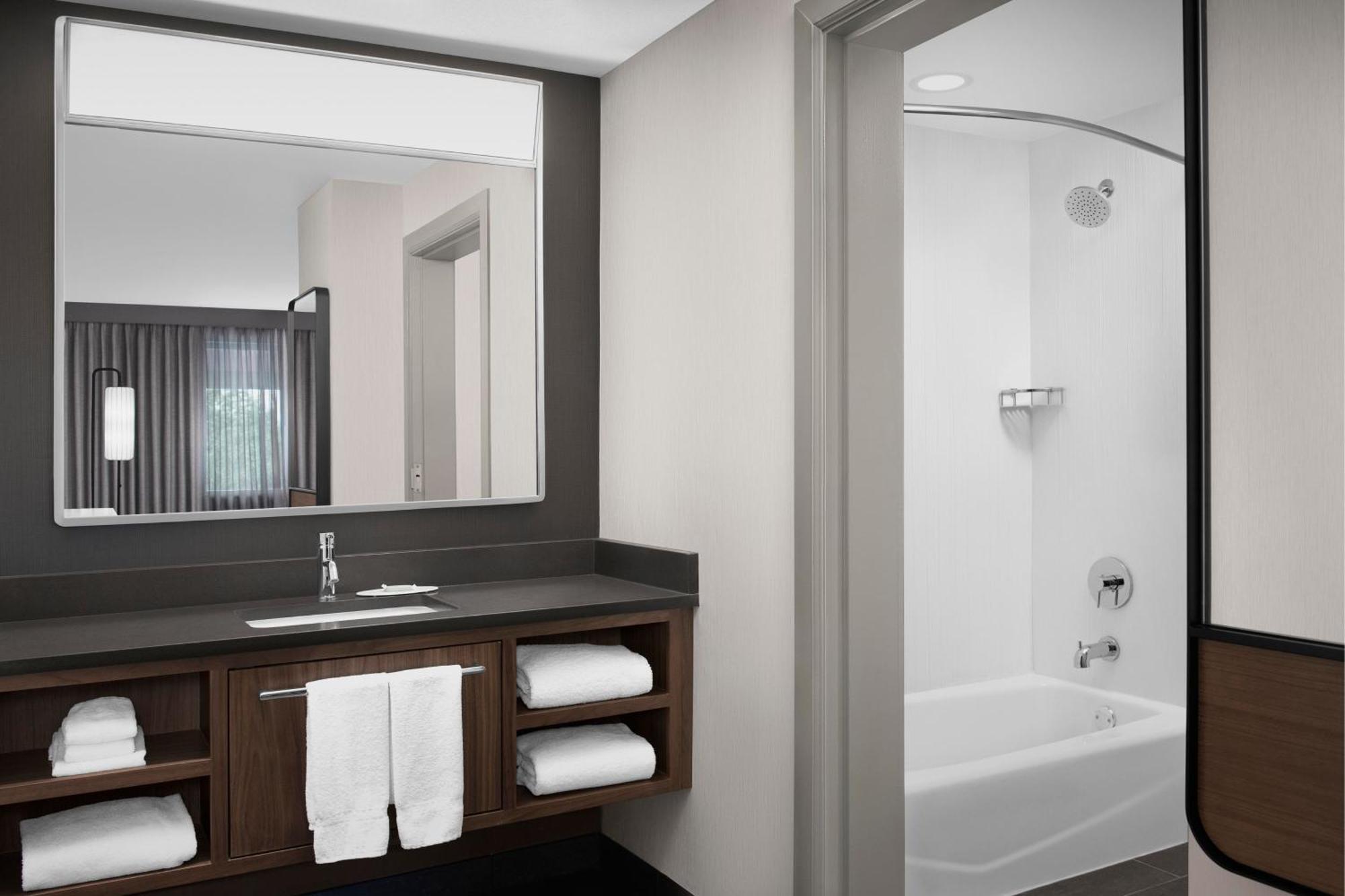 Courtyard By Marriott 3* Paso Robles