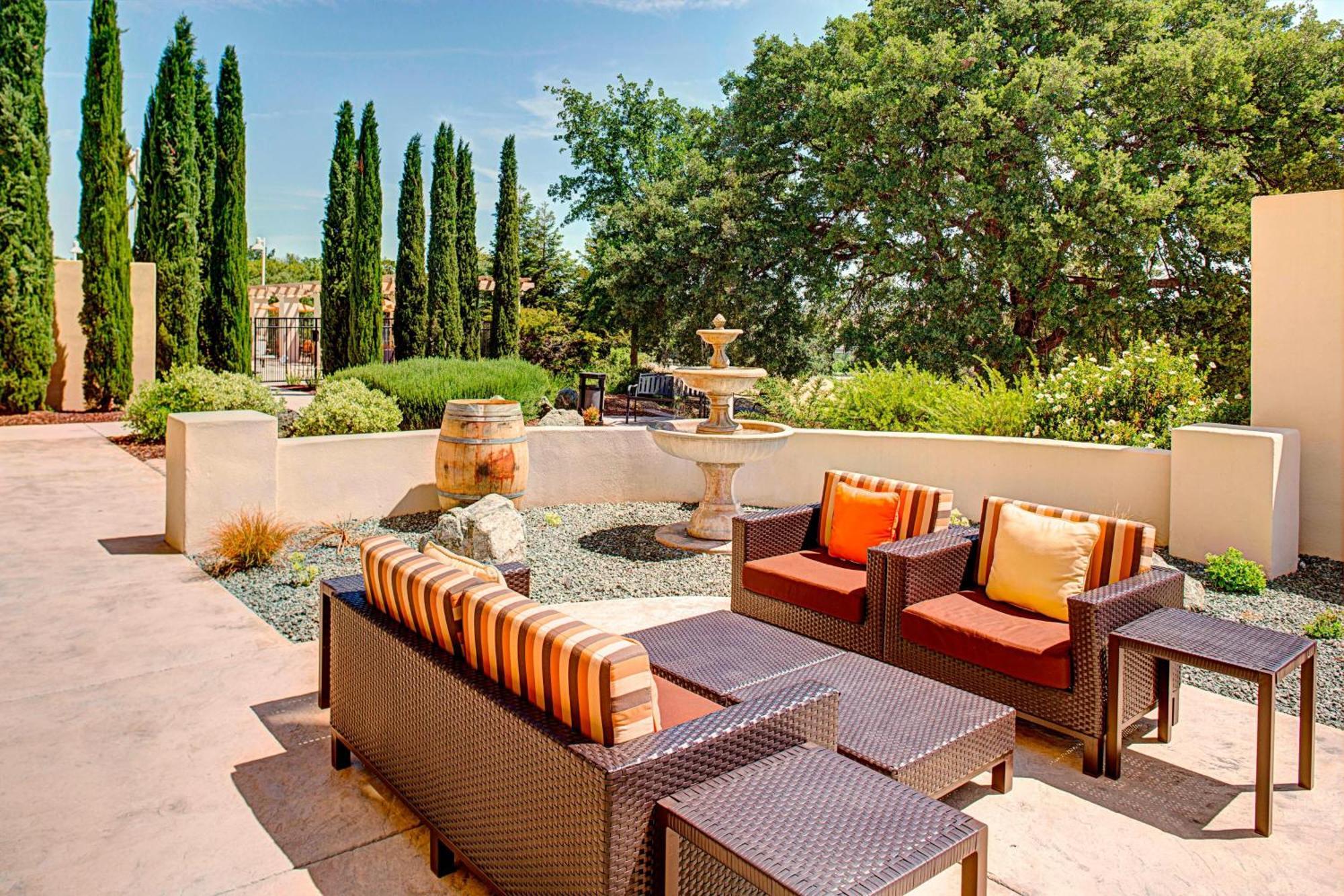 Hotel Courtyard By Marriott Paso Robles