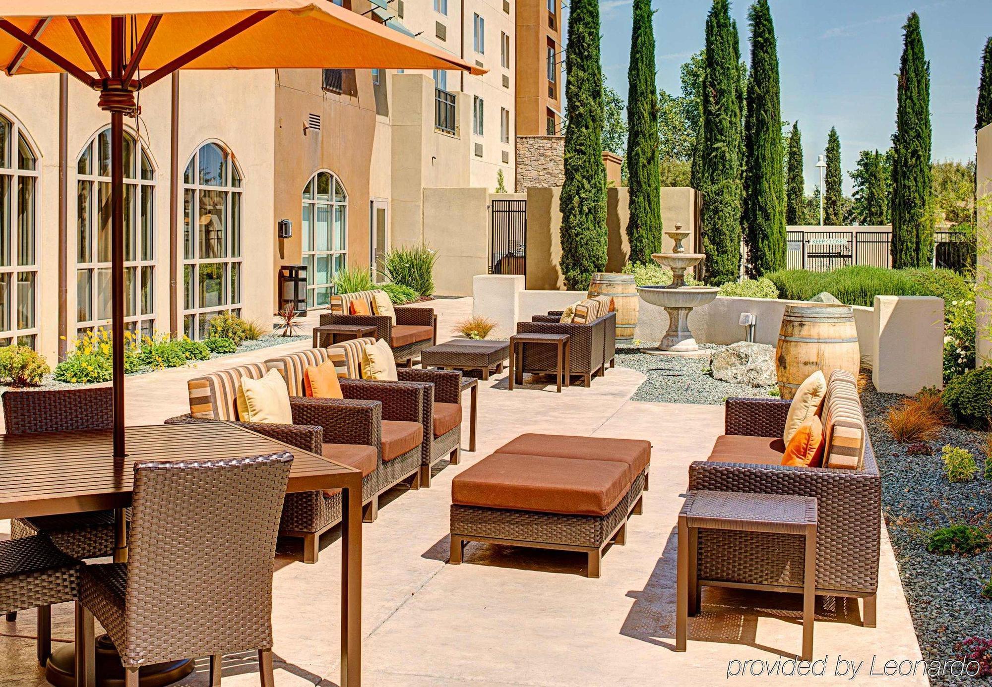 Courtyard By Marriott Hotel 3*