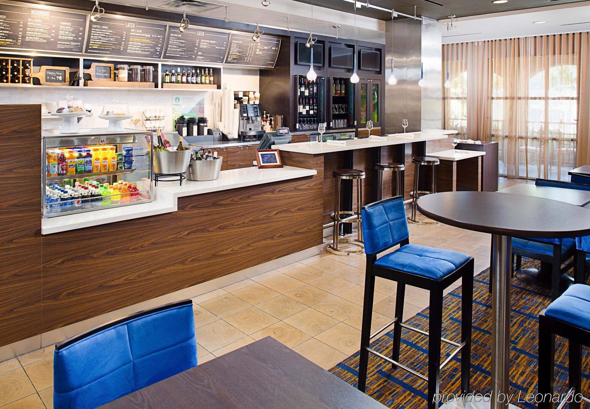 Courtyard By Marriott Hotel