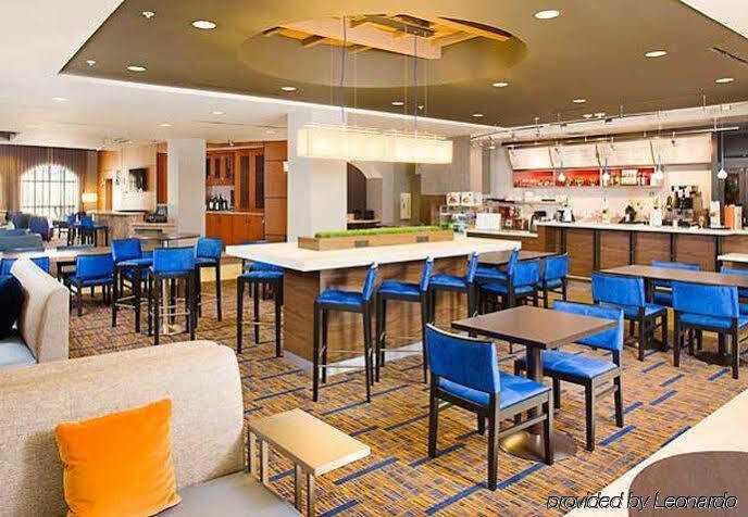 Courtyard By Marriott 3*