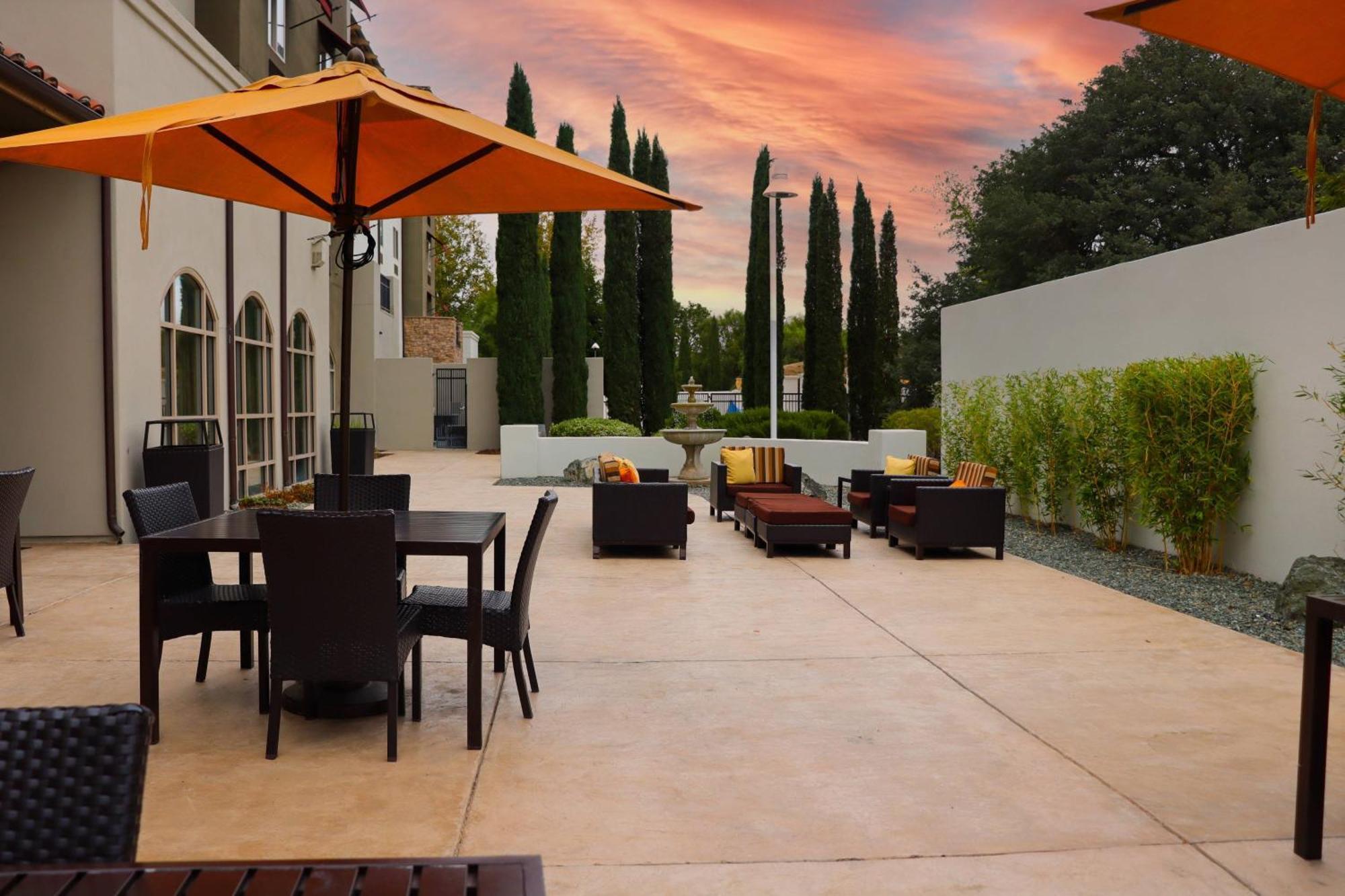 Hotel Courtyard By Marriott Paso Robles