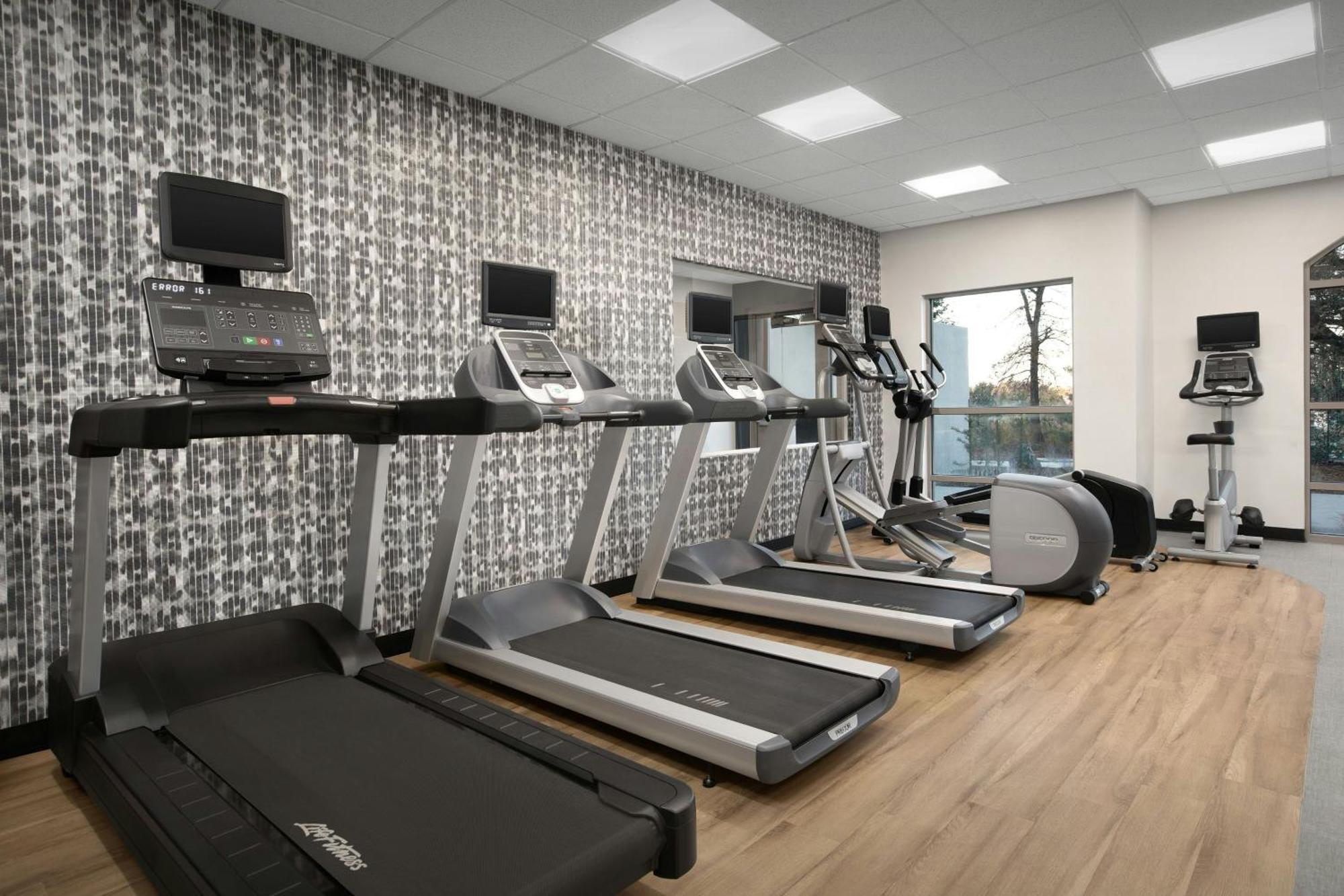 Courtyard By Marriott Hotel 3*